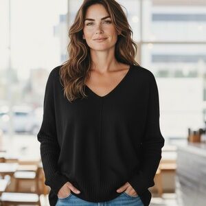 Evereve Black V-Neck Sweater (Size M)